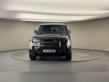 Used Land Rover Defender 130 2022 for sale - 76267784: Photo