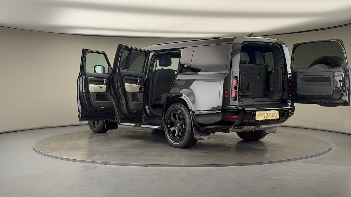 Used Land Rover Defender 130 2022 for sale - 76267784: Photo 46