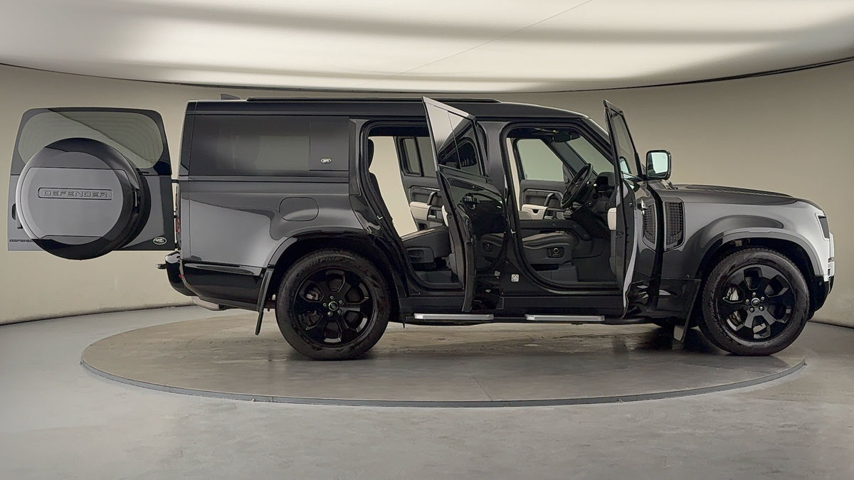 Used Land Rover Defender 130 2022 for sale - 76267784: Photo 58