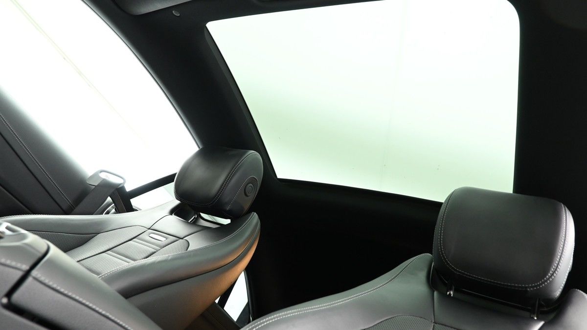 Used Mercedes-Benz E Class 2023 for sale - 76655673: Photo 2