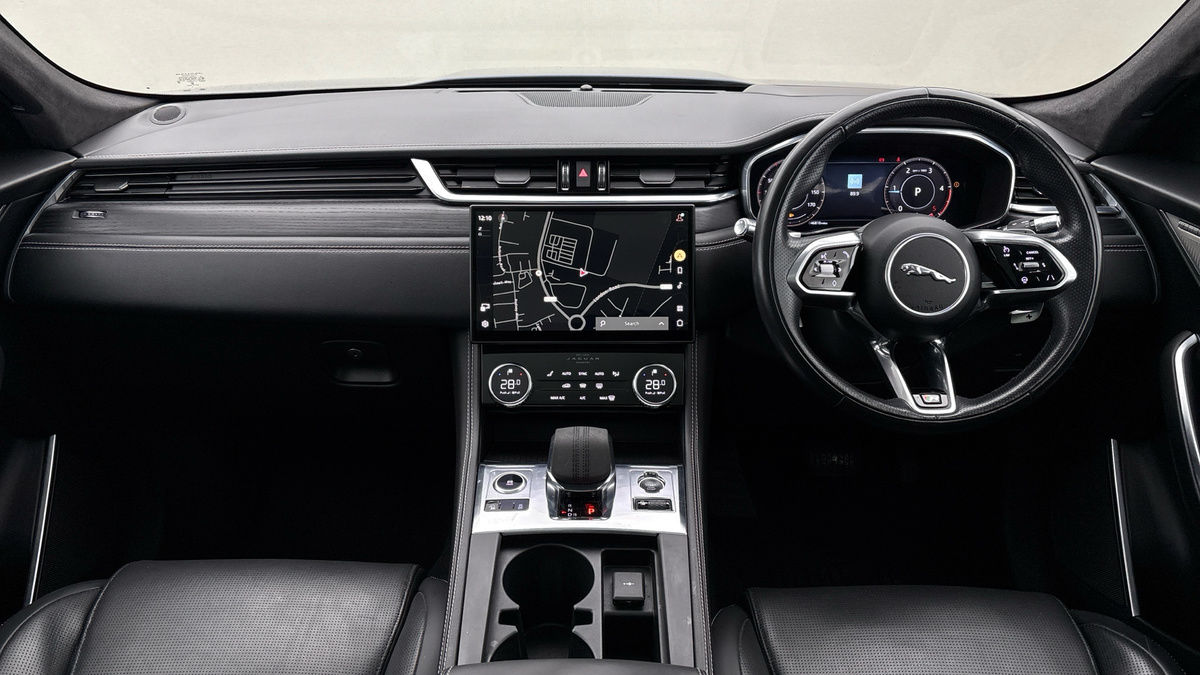 Used Jaguar F-Pace 2021 for sale - 76470836: Photo 12