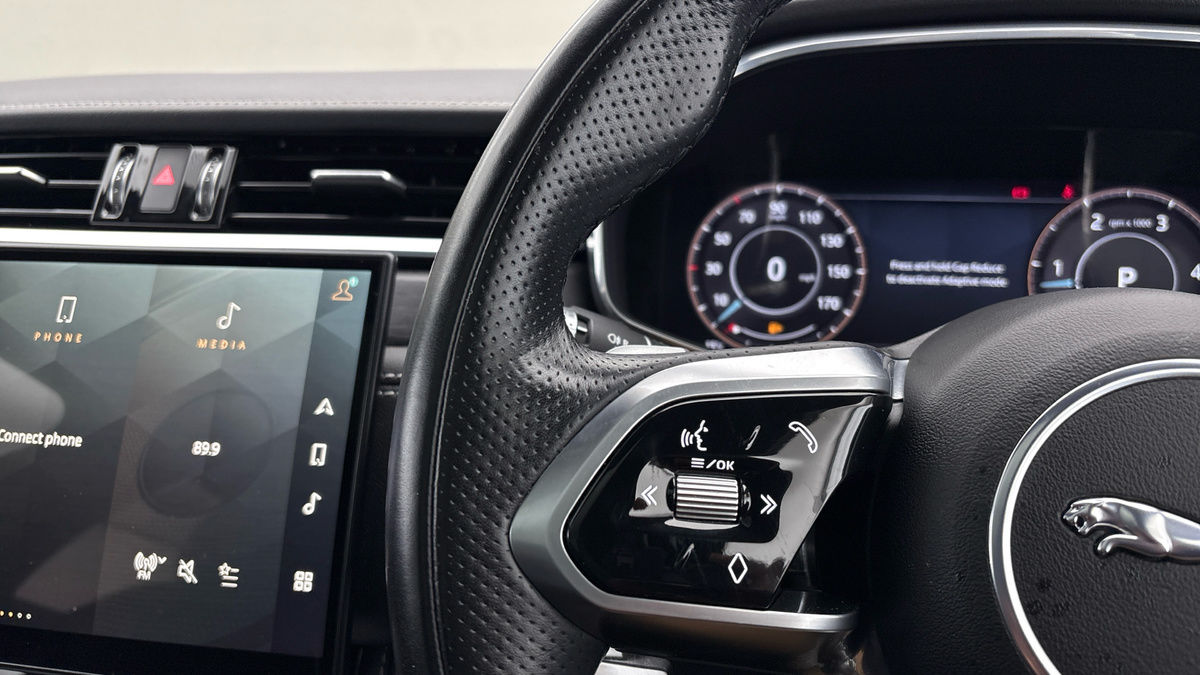 Used Jaguar F-Pace 2021 for sale - 76470836: Photo 13