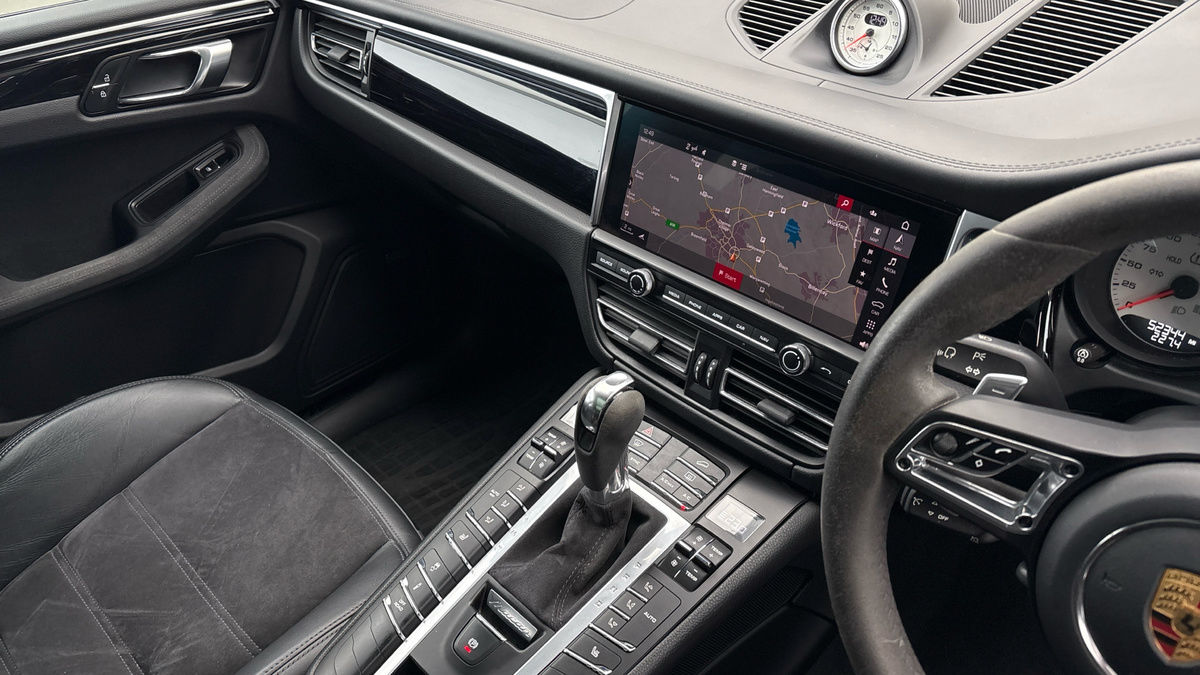 Used Porsche Macan 2020 for sale - 77107387: Photo 18