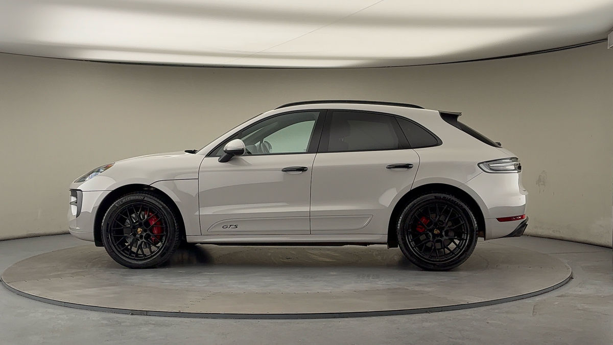 Used Porsche Macan 2020 for sale - 77107387: Photo 31