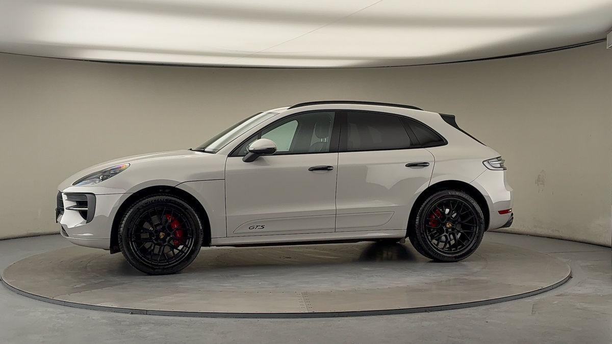 Used Porsche Macan 2020 for sale - 77107387: Photo 32