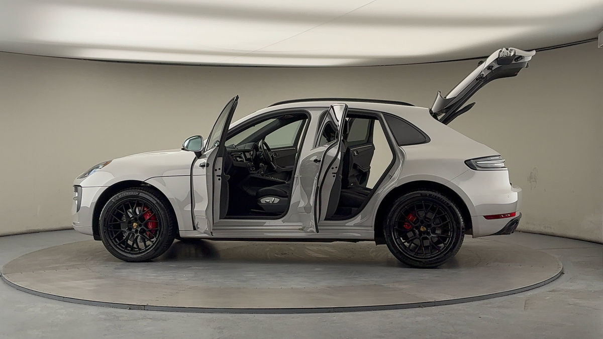 Used Porsche Macan 2020 for sale - 77107387: Photo 50