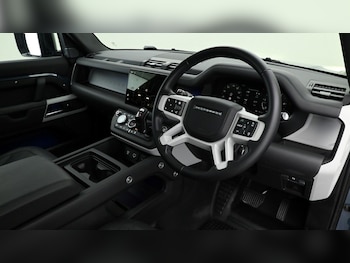 Used Land Rover Defender 110 2024 for sale - 75112264: Photo