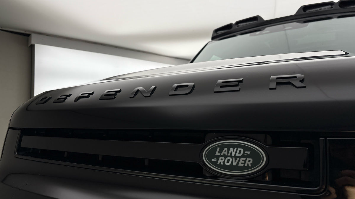 Used Land Rover Defender 90 2023 for sale - 77548019: Photo 24