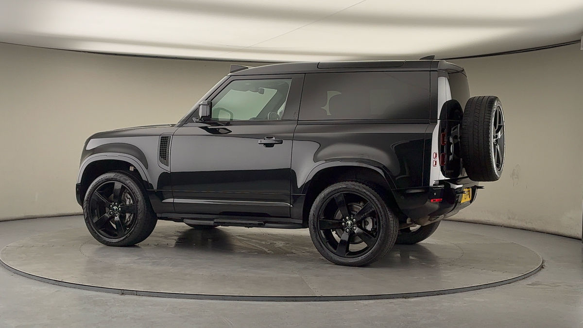 Used Land Rover Defender 90 2023 for sale - 77548019: Photo 28