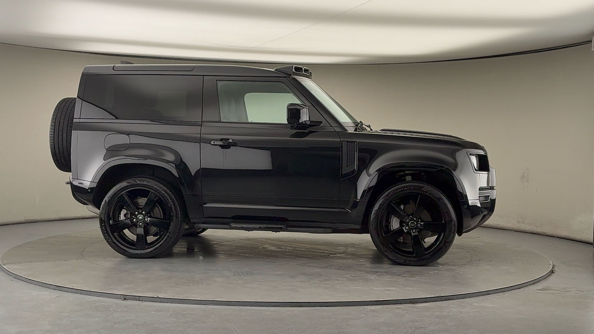 Used Land Rover Defender 90 2023 for sale - 77548019: Photo 38