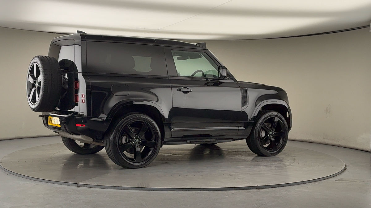 Used Land Rover Defender 90 2023 for sale - 77548019: Photo 40