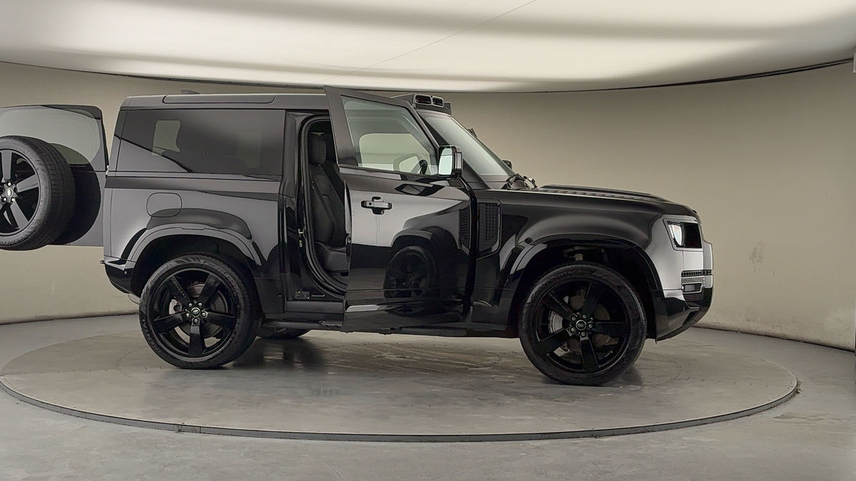 Used Land Rover Defender 90 2023 for sale - 77548019: Photo 57