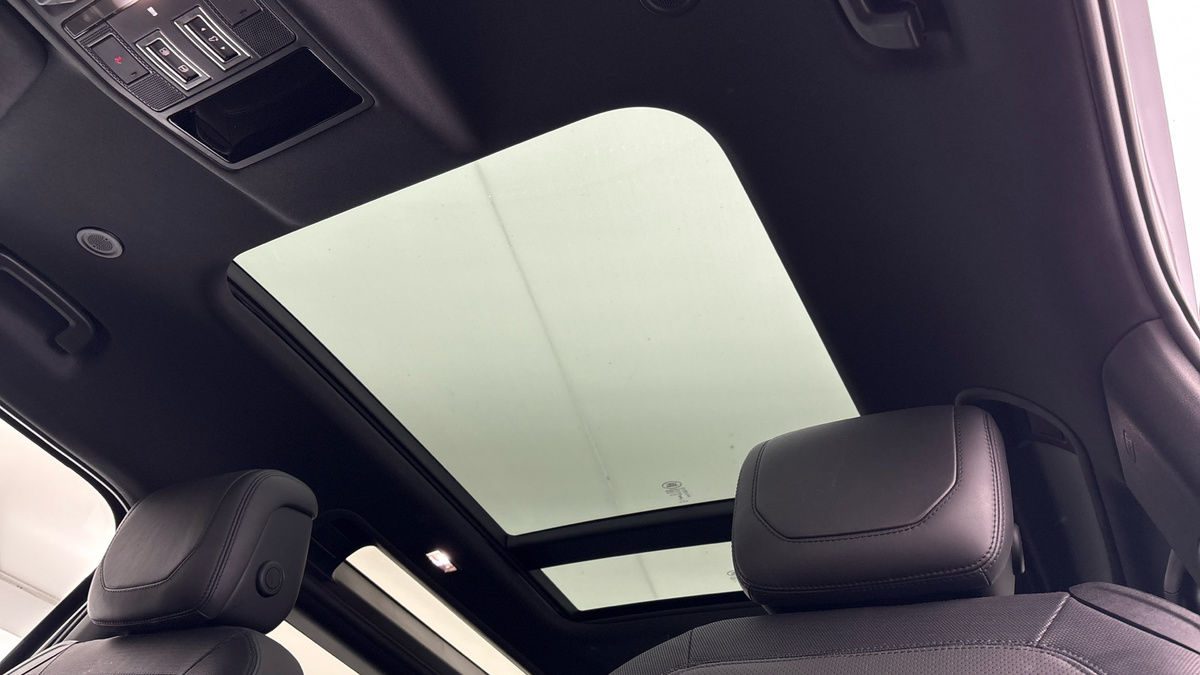 Used Land Rover Defender 90 2023 for sale - 77548019: Photo 6