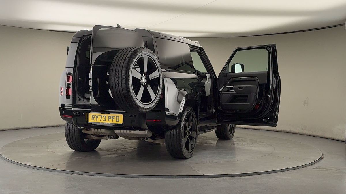 Used Land Rover Defender 90 2023 for sale - 77548019: Photo 61