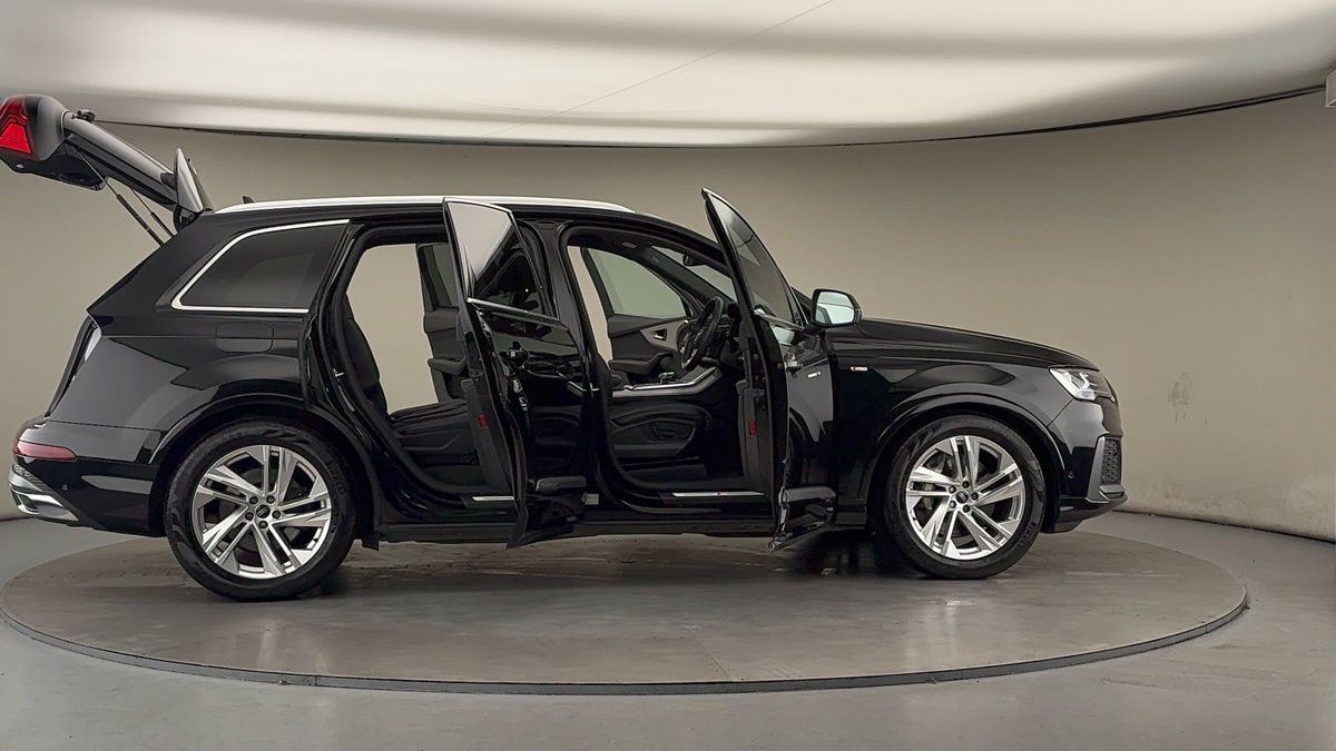 Used Audi Q7 2022 for sale - 76924141: Photo 57