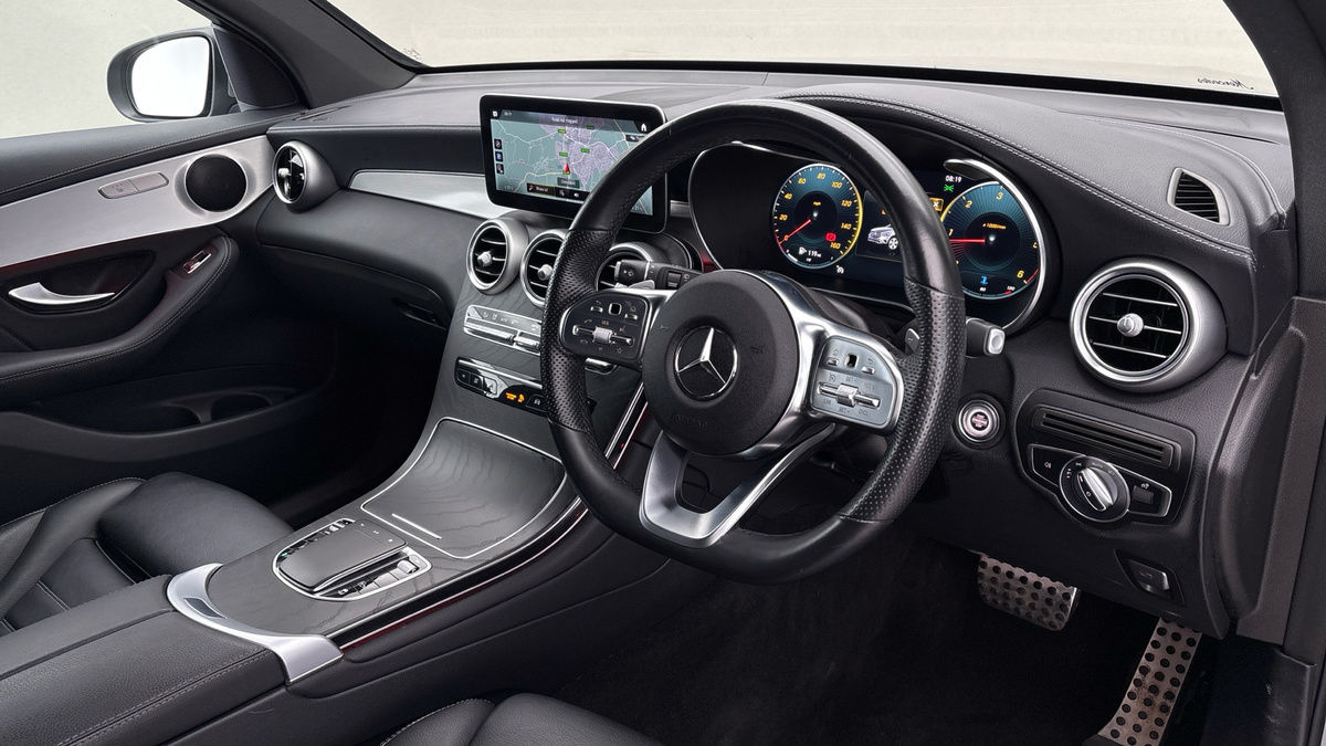 Used Mercedes-Benz GLC 2022 for sale - 76751645: Photo 5