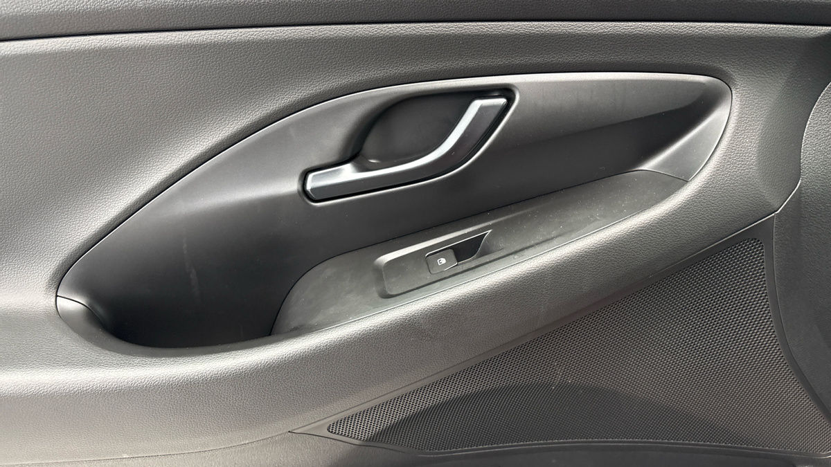 Used Hyundai i30 2023 for sale - 77277064: Photo 19