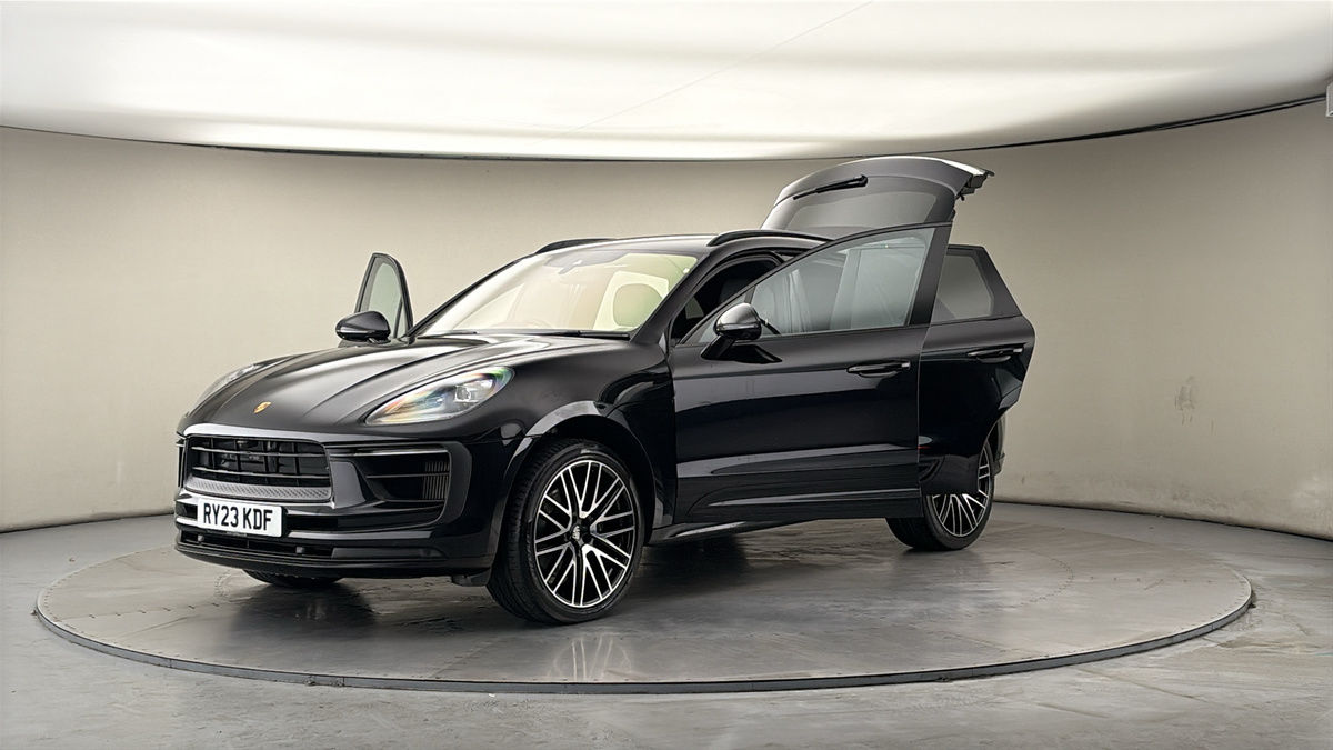 Used Porsche Macan 2023 for sale - 77821834: Photo 22