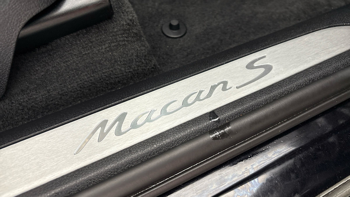 Used Porsche Macan 2023 for sale - 77821834: Photo 26