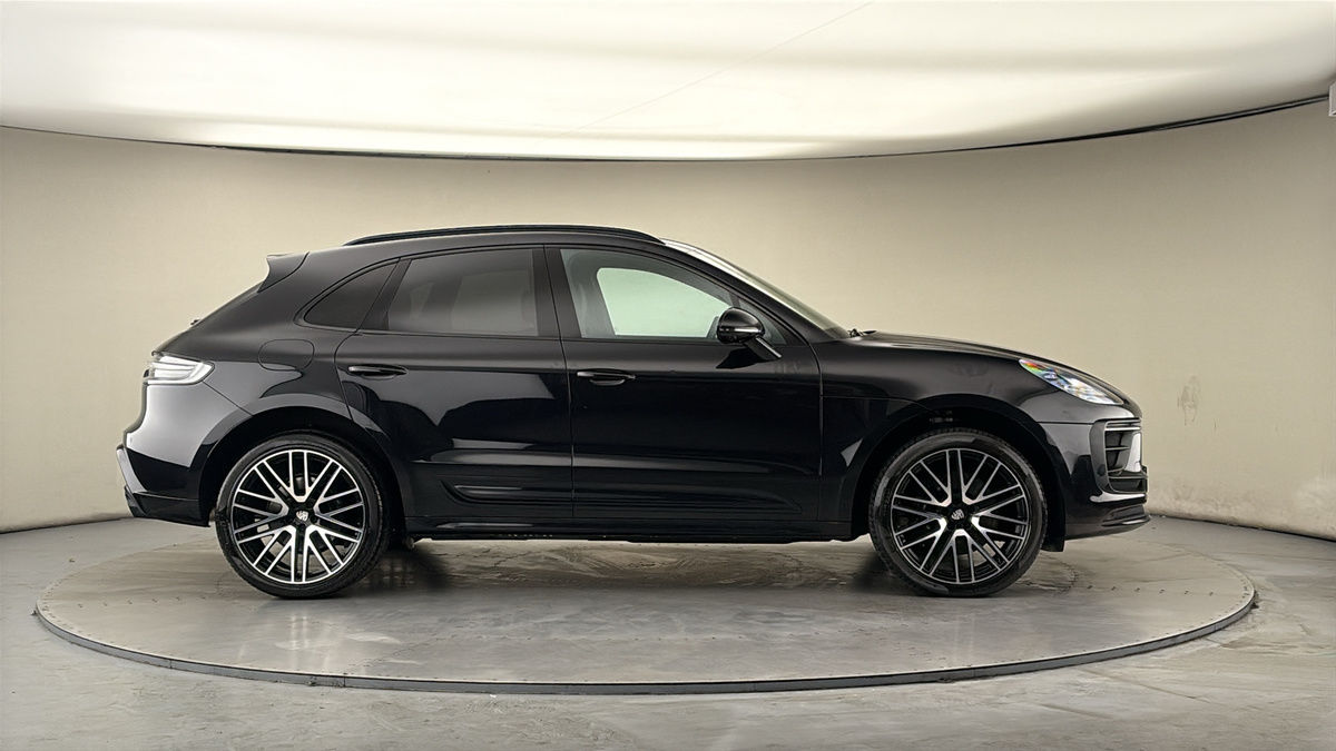 Used Porsche Macan 2023 for sale - 77821834: Photo 38
