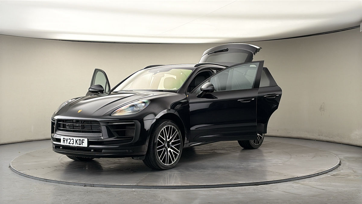 Used Porsche Macan 2023 for sale - 77821834: Photo 51