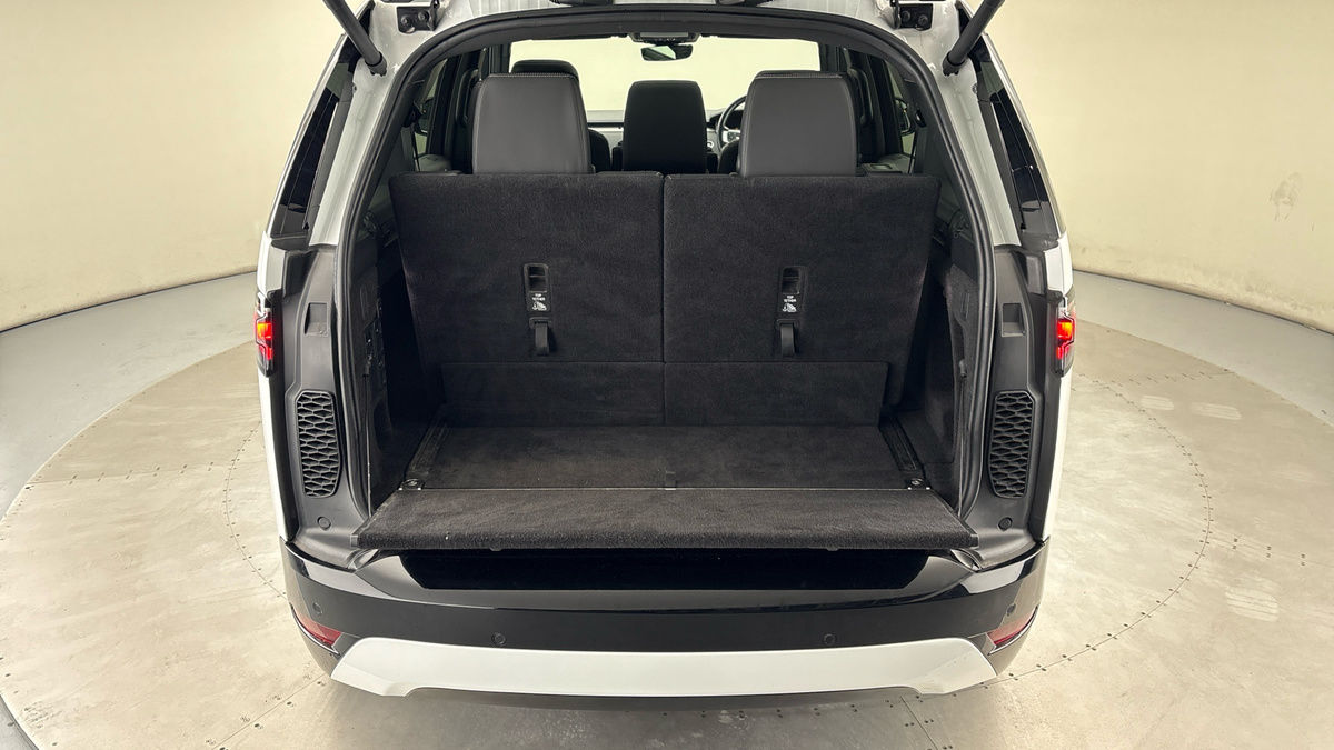 Used Land Rover Discovery 2022 for sale - 77395040: Photo 11