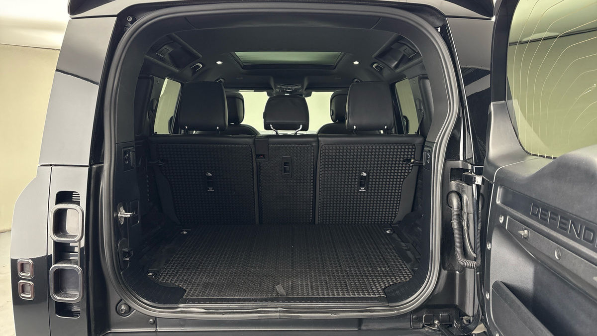 Used Land Rover Defender 110 2022 for sale - 77494475: Photo 11