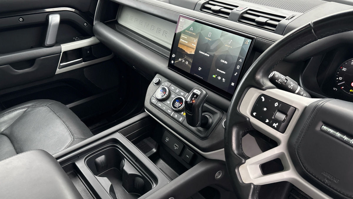 Used Land Rover Defender 110 2022 for sale - 77494475: Photo 18