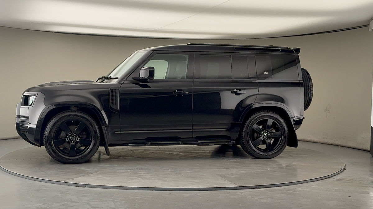 Used Land Rover Defender 110 2022 for sale - 77494475: Photo 28