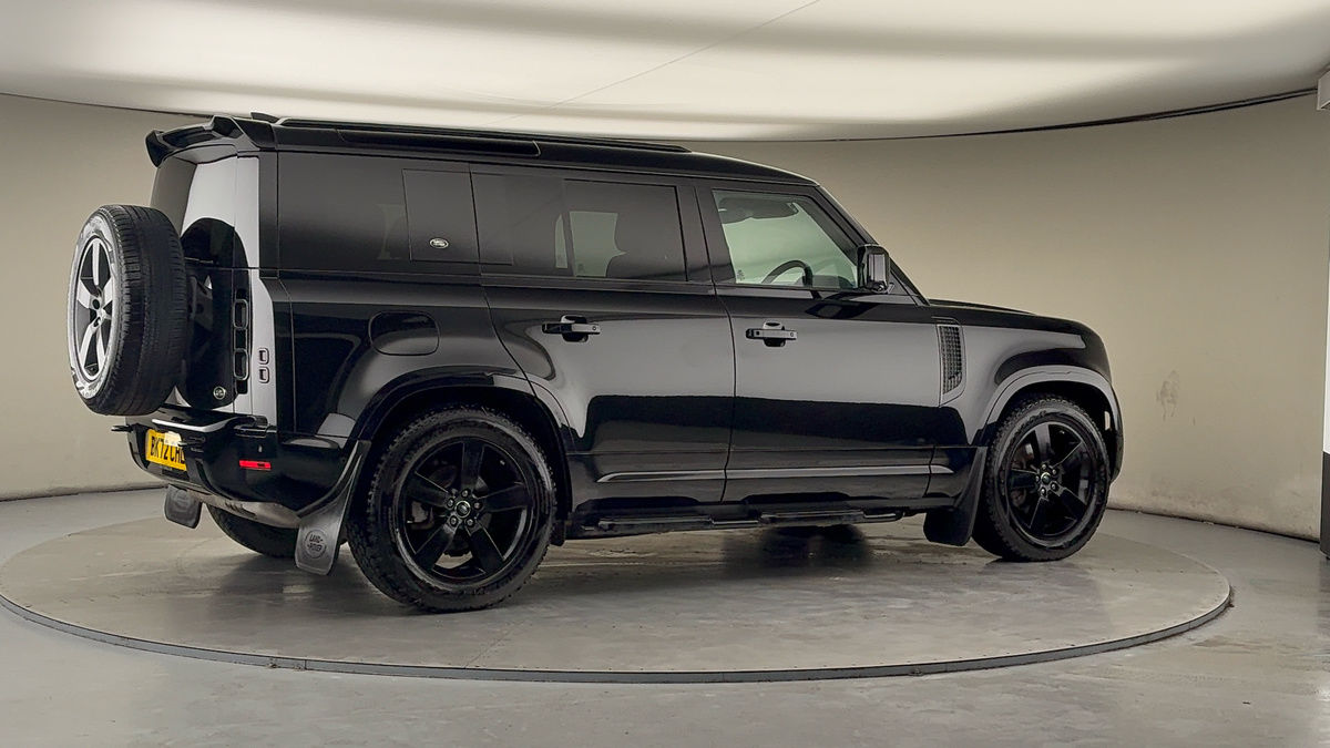 Used Land Rover Defender 110 2022 for sale - 77494475: Photo 38