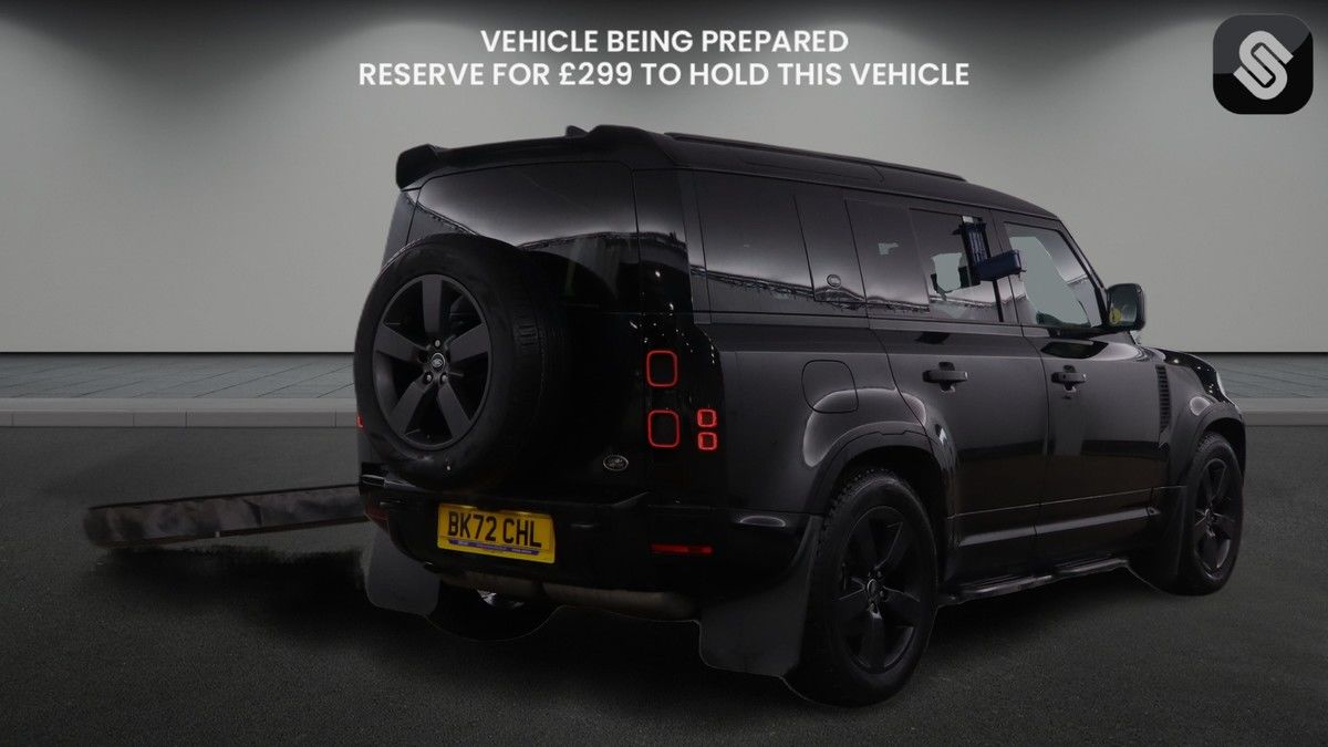 Used Land Rover Defender 2022 for sale - 77494475: Photo 4