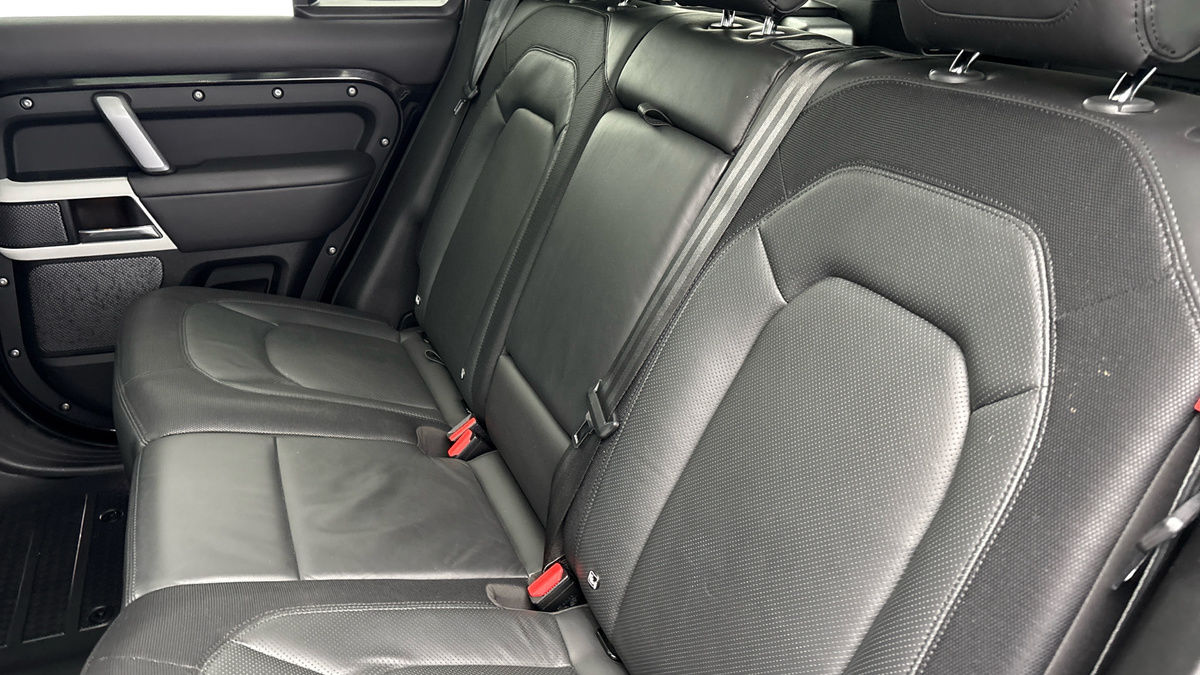 Used Land Rover Defender 110 2022 for sale - 77494475: Photo 8