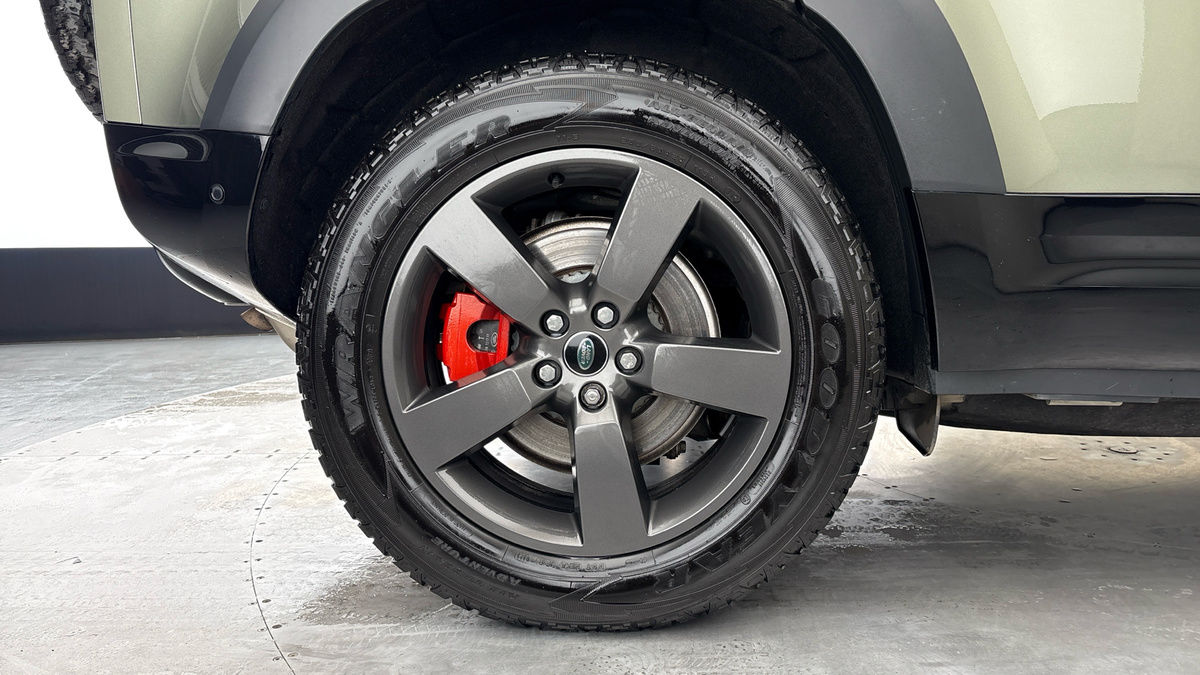 Used Land Rover Defender 2023 for sale - 77694012: Photo 10