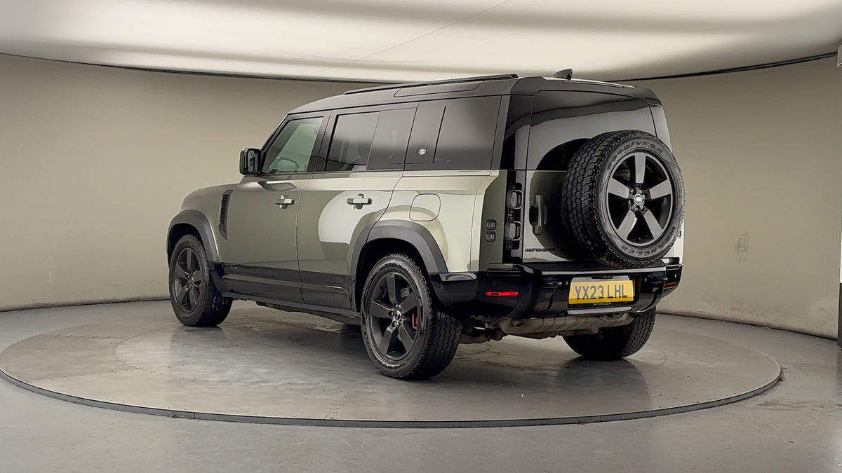 Used Land Rover Defender 2023 for sale - 77694012: Photo 2