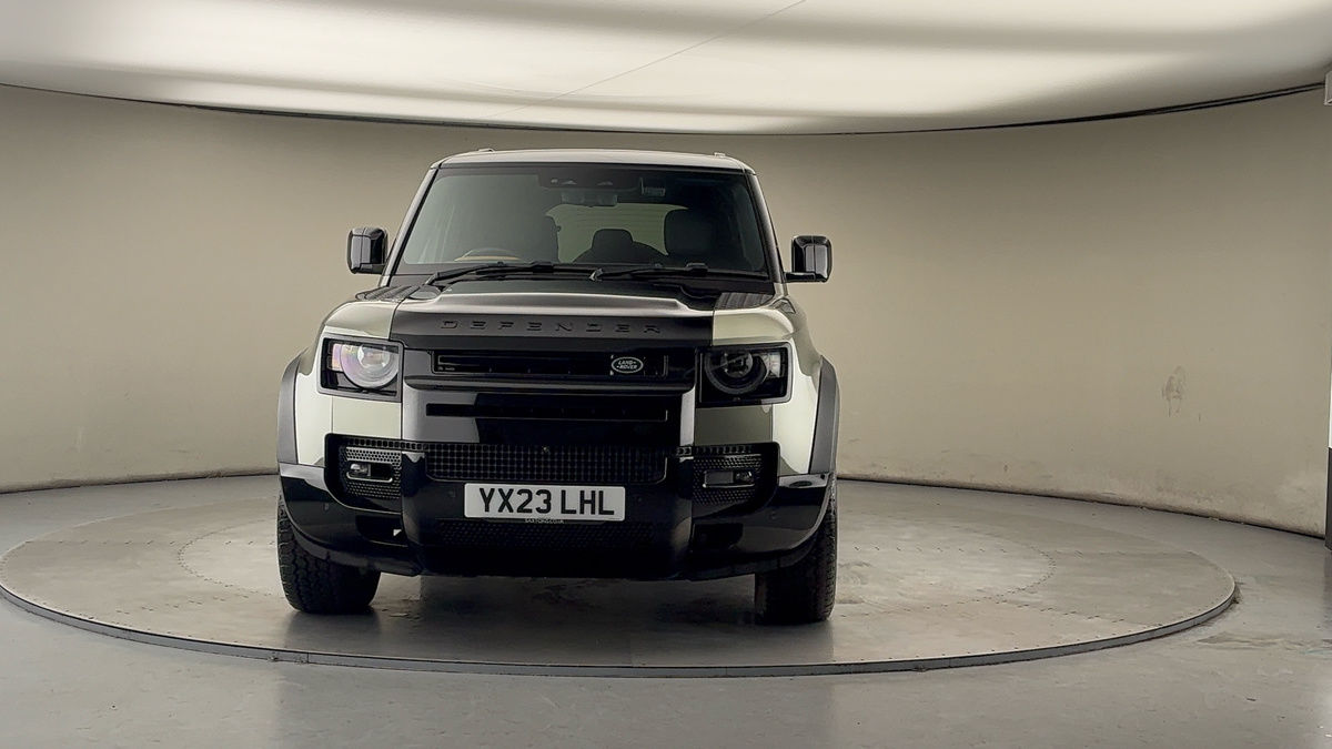 Used Land Rover Defender 2023 for sale - 77694012: Photo 3