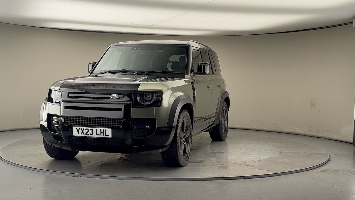 Used Land Rover Defender 2023 for sale - 77694012: Photo 31