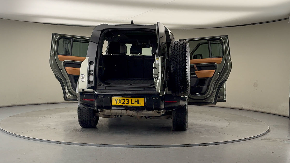 Used Land Rover Defender 2023 for sale - 77694012: Photo 60