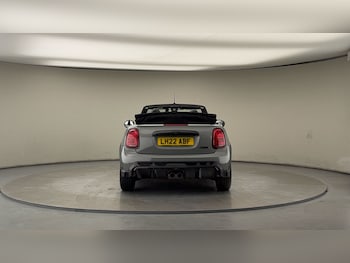 Used MINI Convertible 2022 for sale - 76950917: Photo