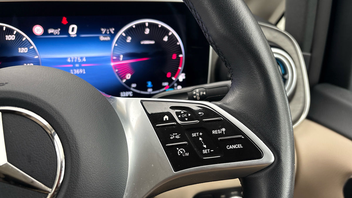 Used Mercedes-Benz V-Class 2024 for sale - 78213272: Photo 14