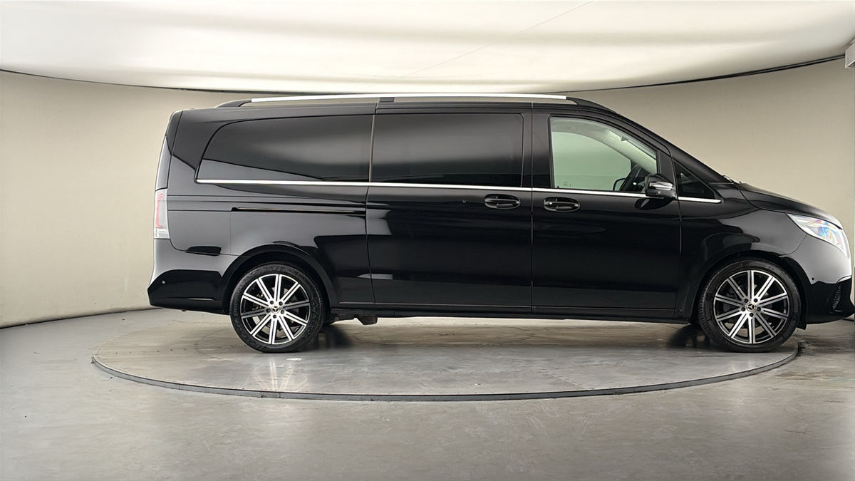 Used Mercedes-Benz V-Class 2024 for sale - 78213272: Photo 16