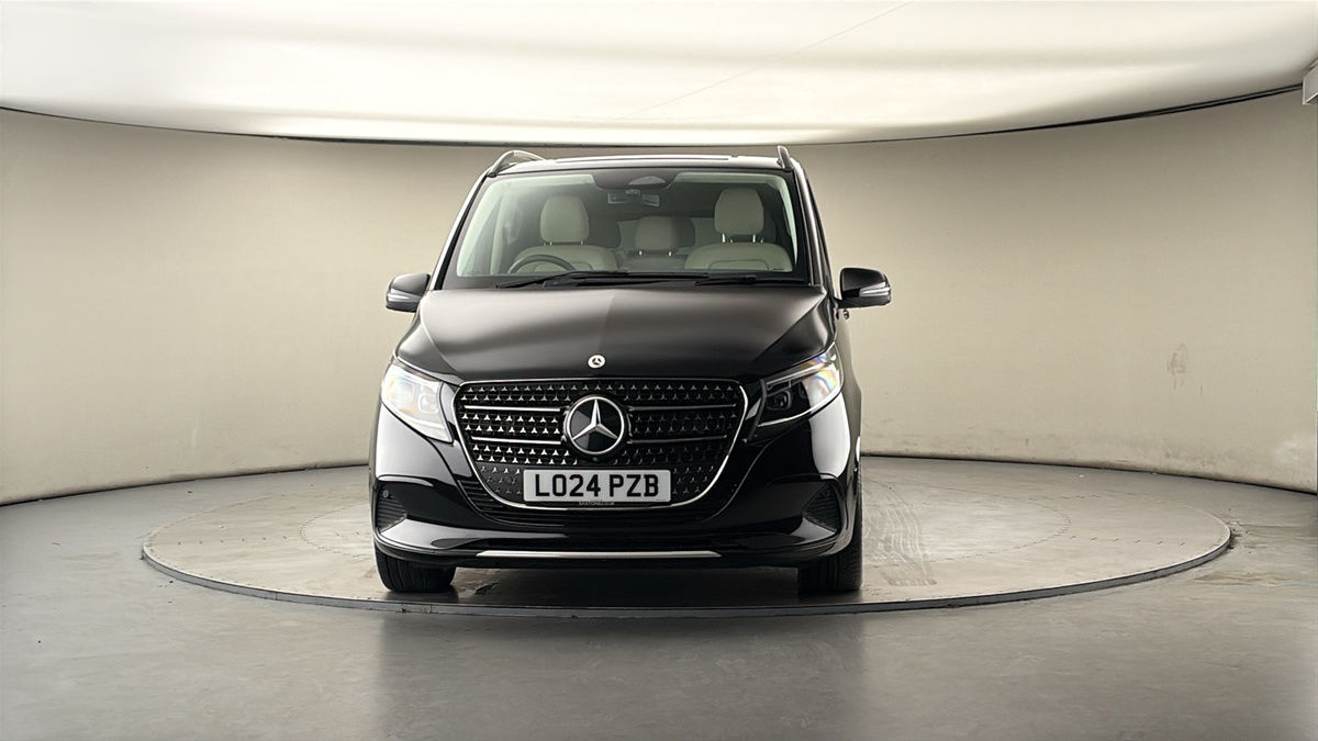 Used Mercedes-Benz V-Class 2024 for sale - 78213272: Photo 3