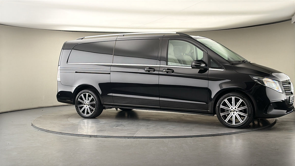 Used Mercedes-Benz V-Class 2024 for sale - 78213272: Photo 35