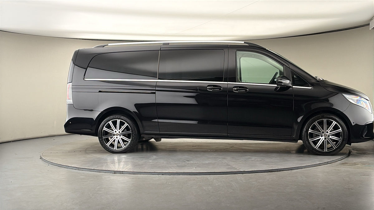 Used Mercedes-Benz V-Class 2024 for sale - 78213272: Photo 36