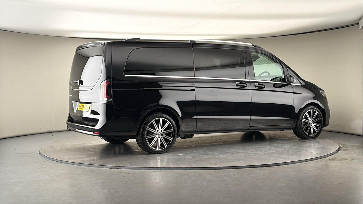 Used Mercedes-Benz V-Class 2024 for sale - 78213272: Photo 38