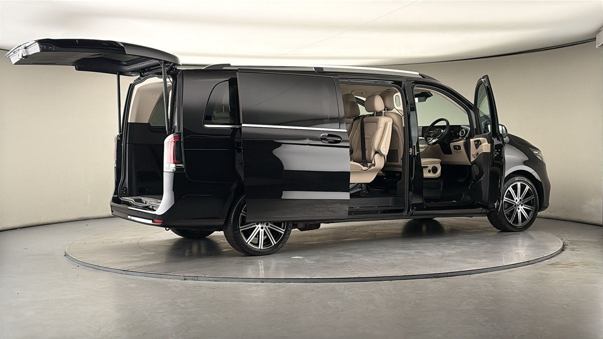 Used Mercedes-Benz V-Class 2024 for sale - 78213272: Photo 57