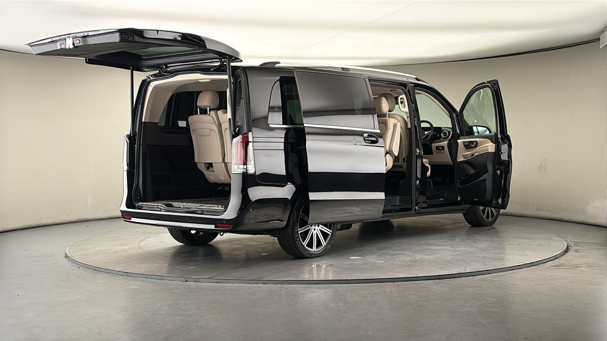 Used Mercedes-Benz V-Class 2024 for sale - 78213272: Photo 58