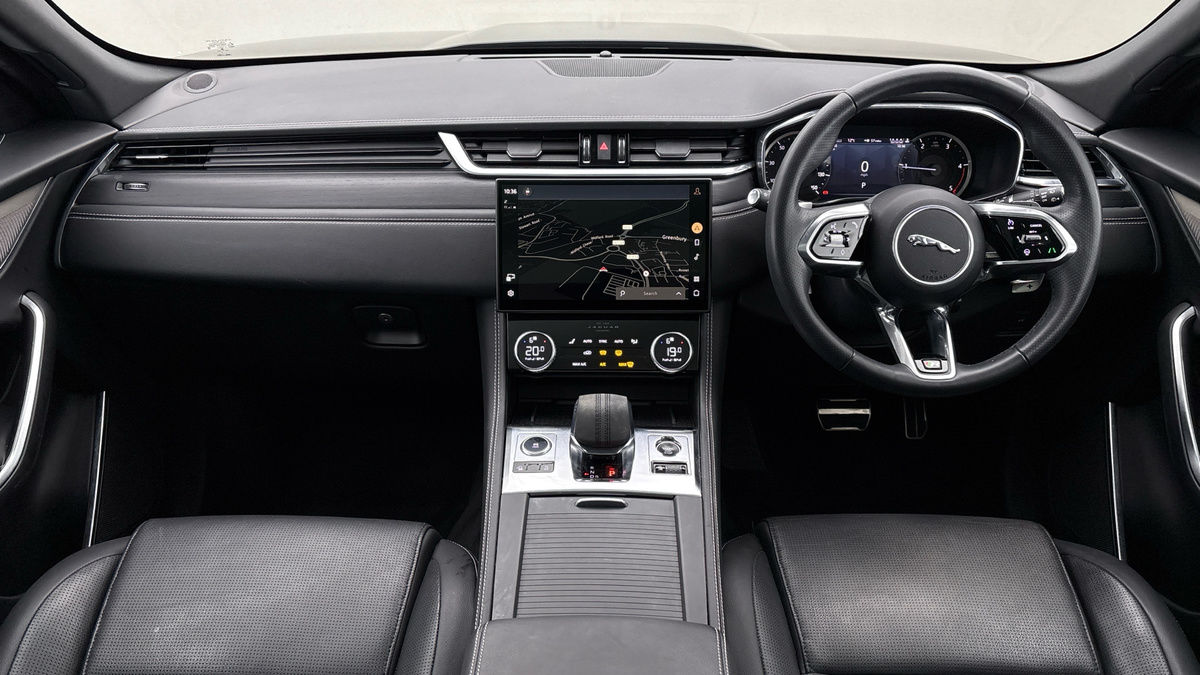 Used Jaguar F-Pace 2023 for sale - 77880812: Photo 12