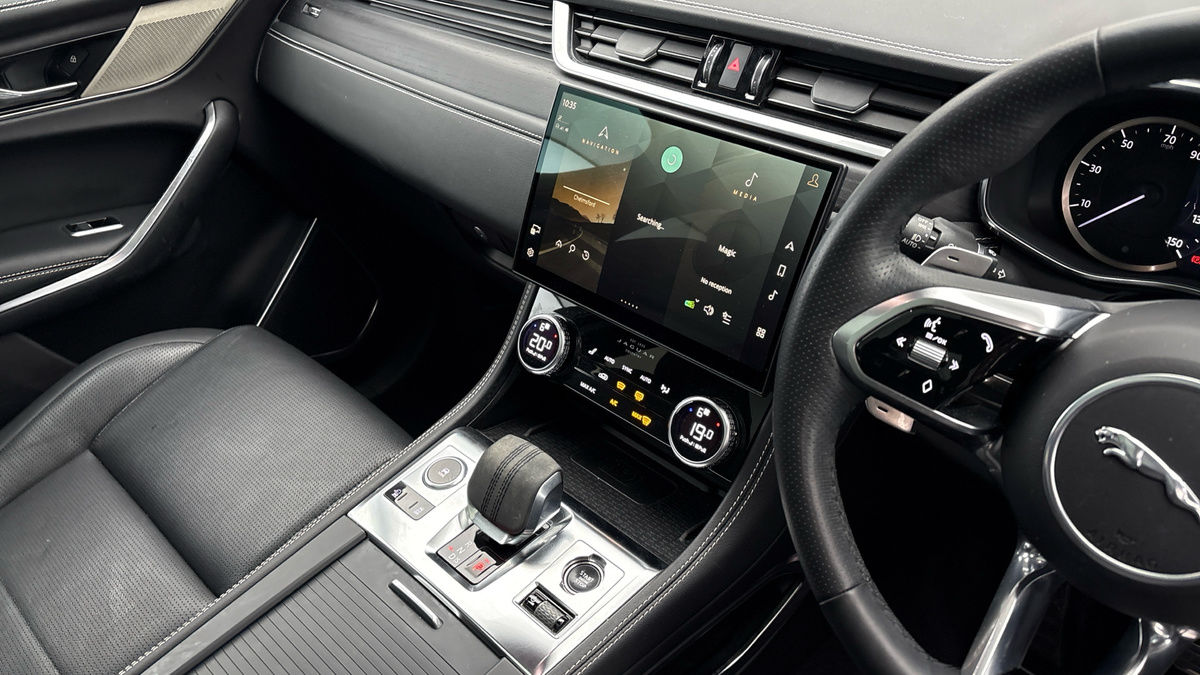 Used Jaguar F-Pace 2023 for sale - 77880812: Photo 18