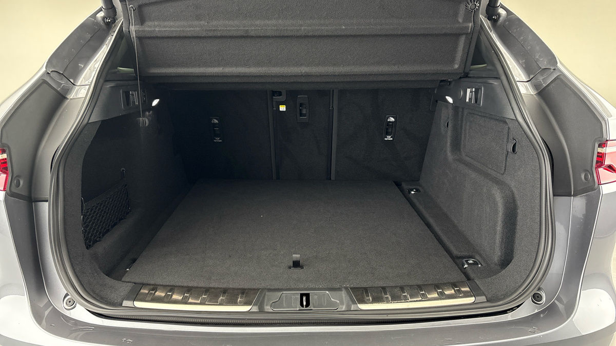 Used Jaguar F-Pace 2023 for sale - 76334534: Photo 11