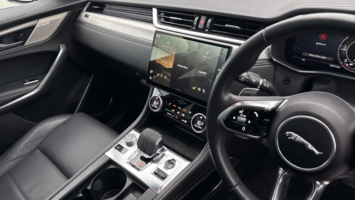 Used Jaguar F-Pace 2023 for sale - 76334534: Photo 18